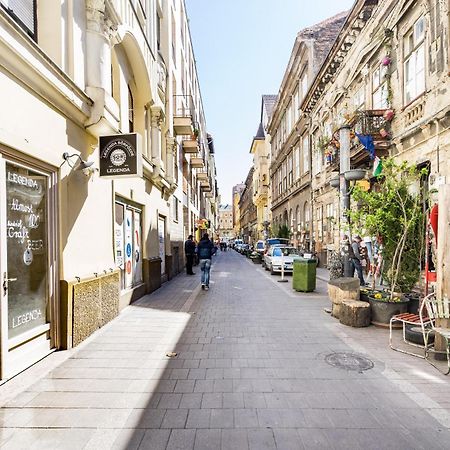 K10 - Kazinczy Street Heritage Suite - Best Location By Bqa Budapeste Exterior foto