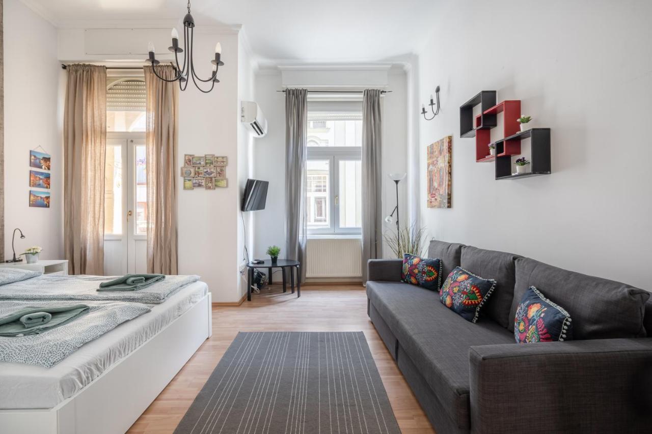 K10 - Kazinczy Street Heritage Suite - Best Location By Bqa Budapeste Exterior foto